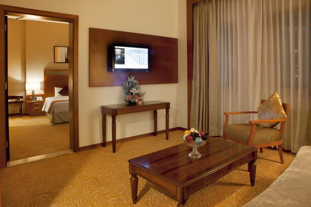 Landmark Riqqa Hotel Dubai Eksteriør billede