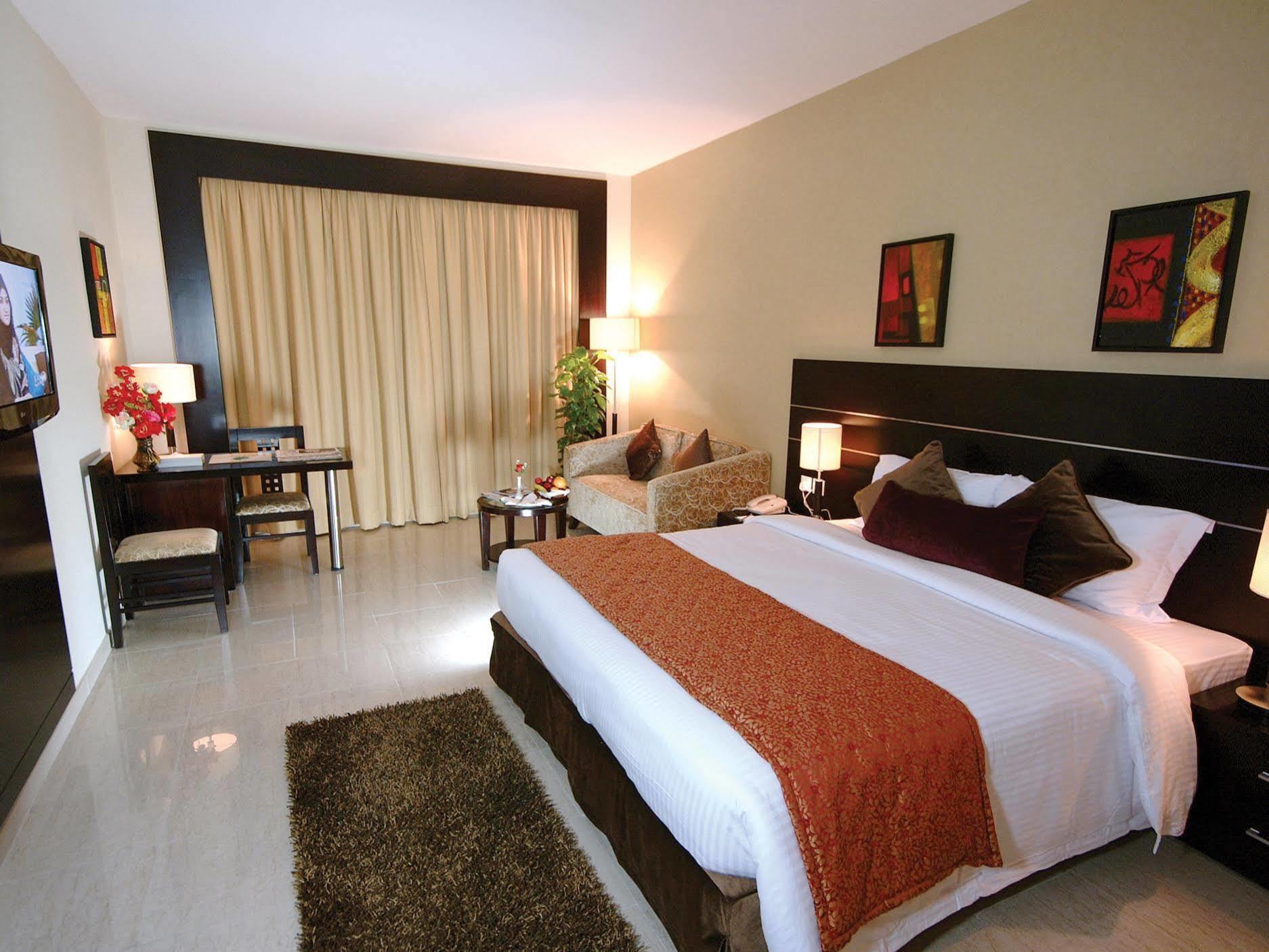 Landmark Riqqa Hotel Dubai Eksteriør billede