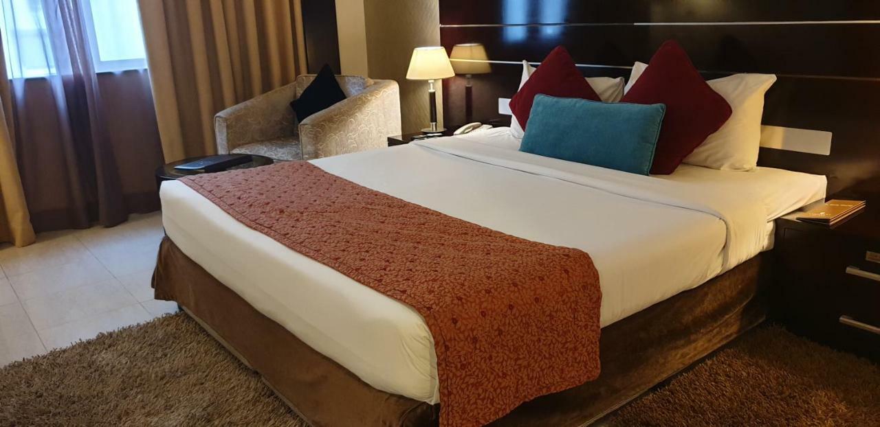 Landmark Riqqa Hotel Dubai Eksteriør billede